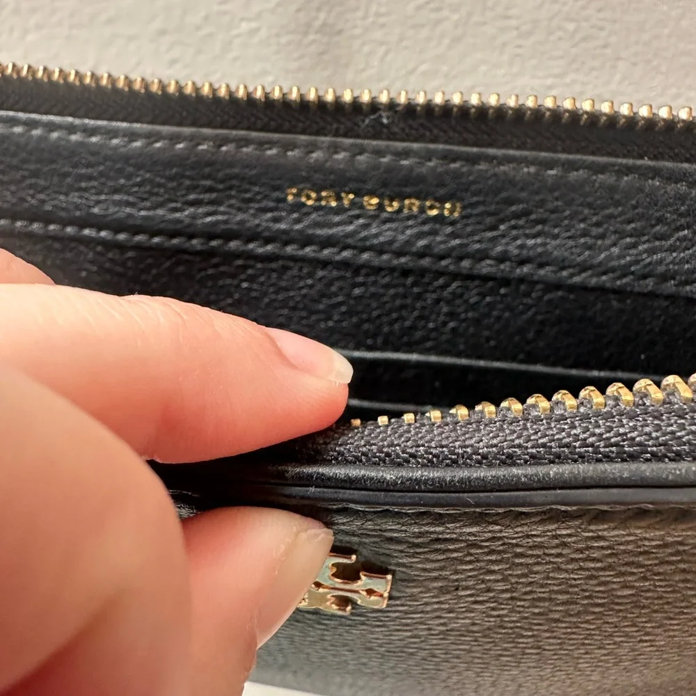 Black Tory Burch Crossbody Bag - Picture 3 of 8